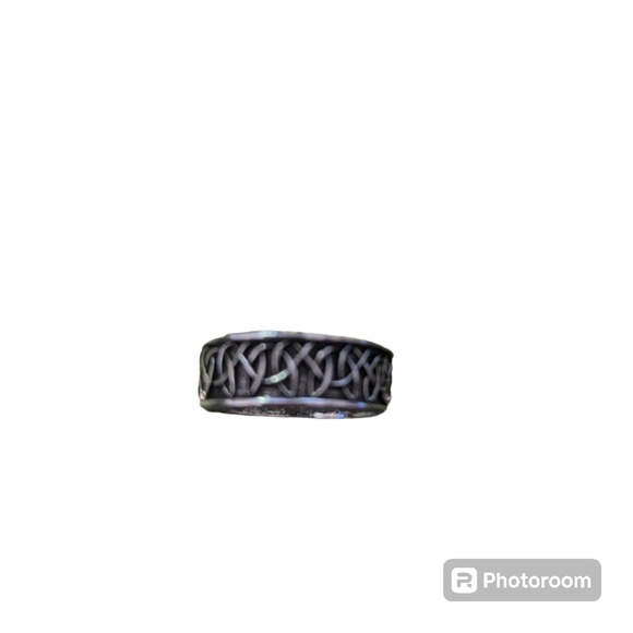 Celtic Wolf Ring Size 11 - Picture 2 of 2